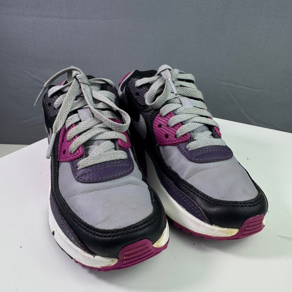 Nike Air Max 90 GS Kids Size 1Y Dark Raisin Gray Purple Casual Shoes HF6358-003 - Picture 6 of 16